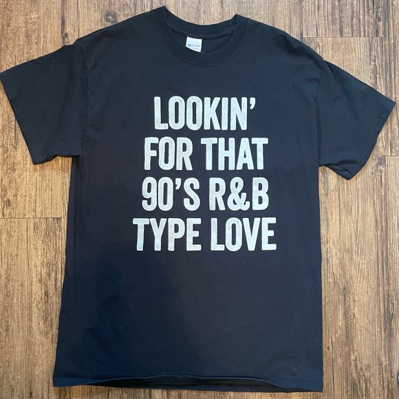 Gildan Tops - Lookin’ For That 90’s R&B Type Love Tee